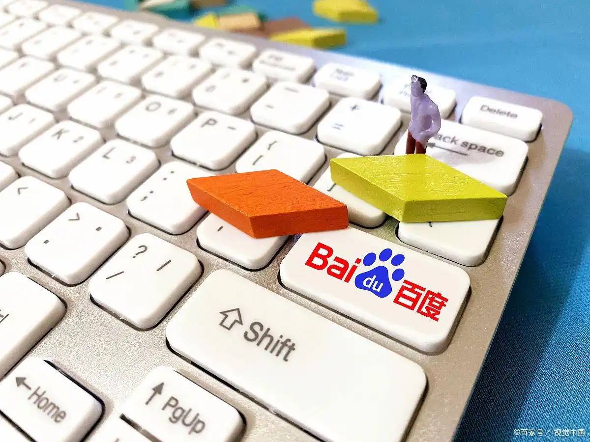 岁自闭症男孩坠楼妈妈崩溃大哭